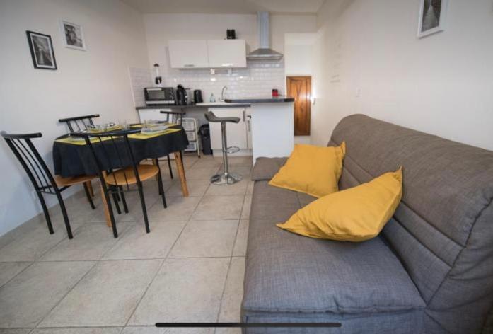 Le Bon'Appart Proche Insead Fontainebleau Bagian luar foto