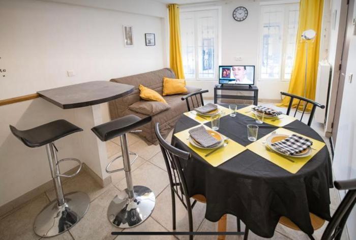 Le Bon'Appart Proche Insead Fontainebleau Bagian luar foto